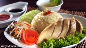 Mencicipi Nasi Ayam Hainan Khas Singapura